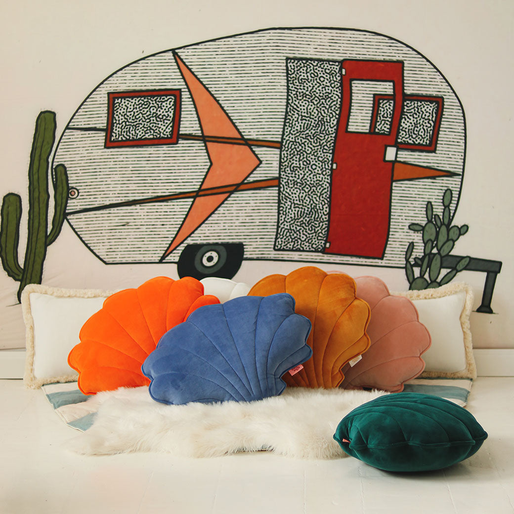 Velvet Shell Pillow