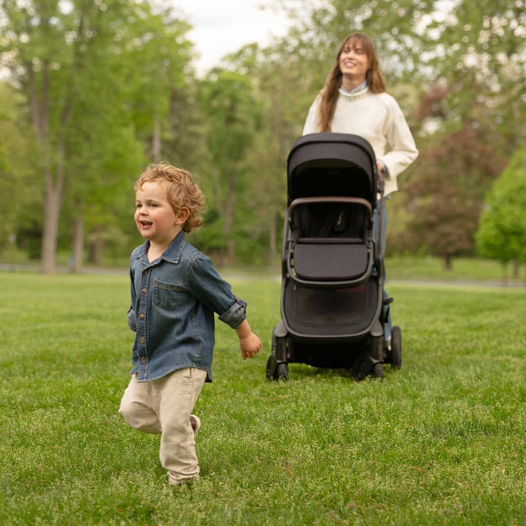 DEMI icon Stroller + PIPA Series Travel System