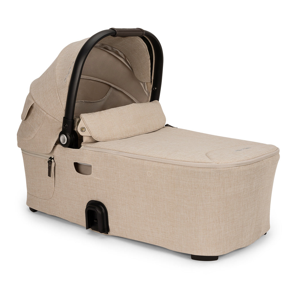 DEMI Next Bassinet + Stand