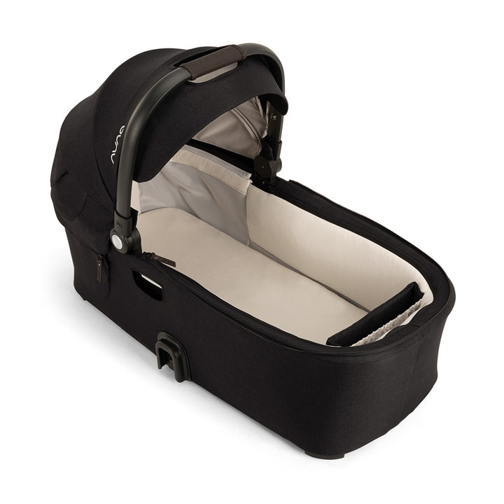 DEMI Next Bassinet + Stand