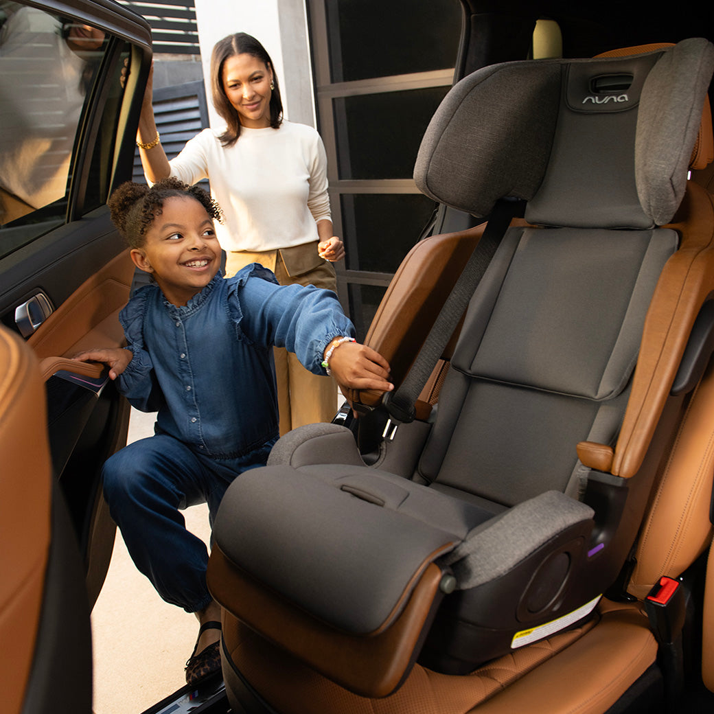 LUMN Harness Booster Seat