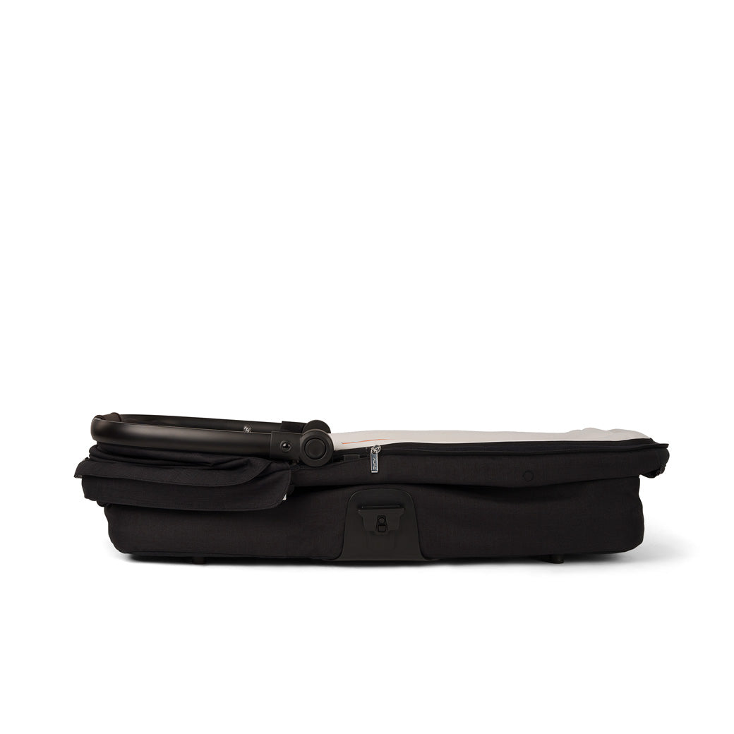 MIXX Series Bassinet + Stand