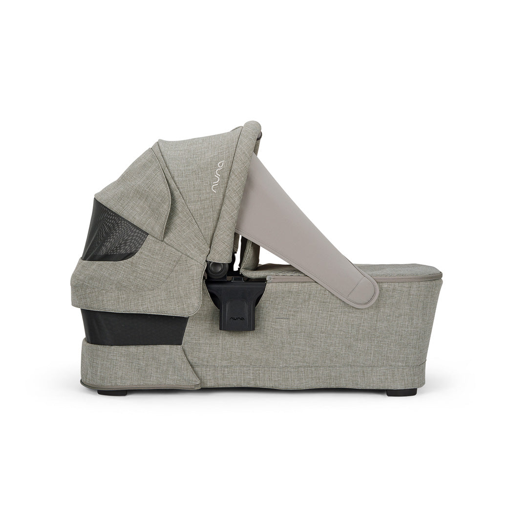 SWIV & TRIV Series Bassinet + Stand