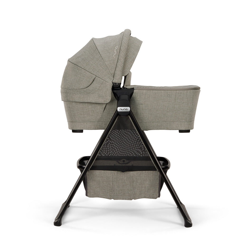SWIV & TRIV Series Bassinet + Stand