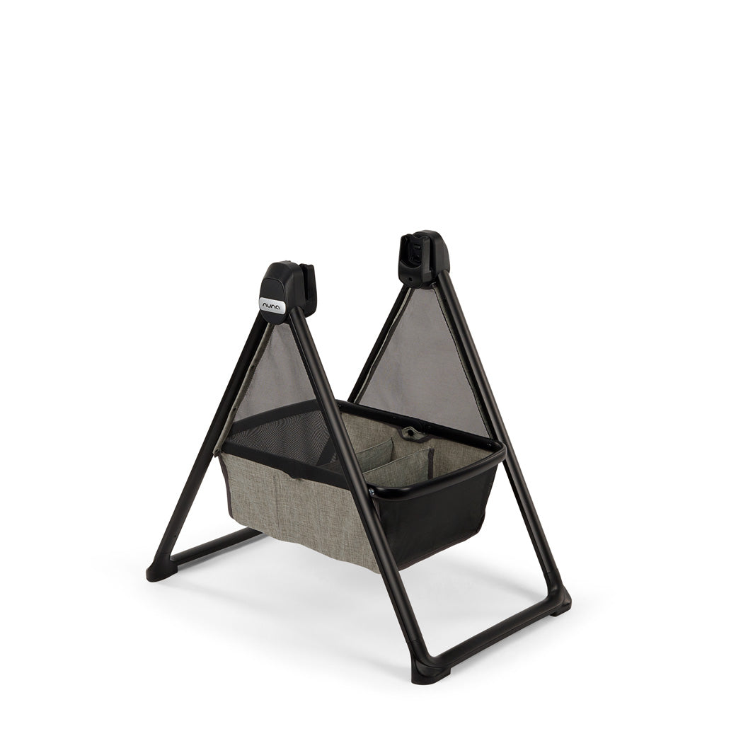 SWIV & TRIV Series Bassinet + Stand