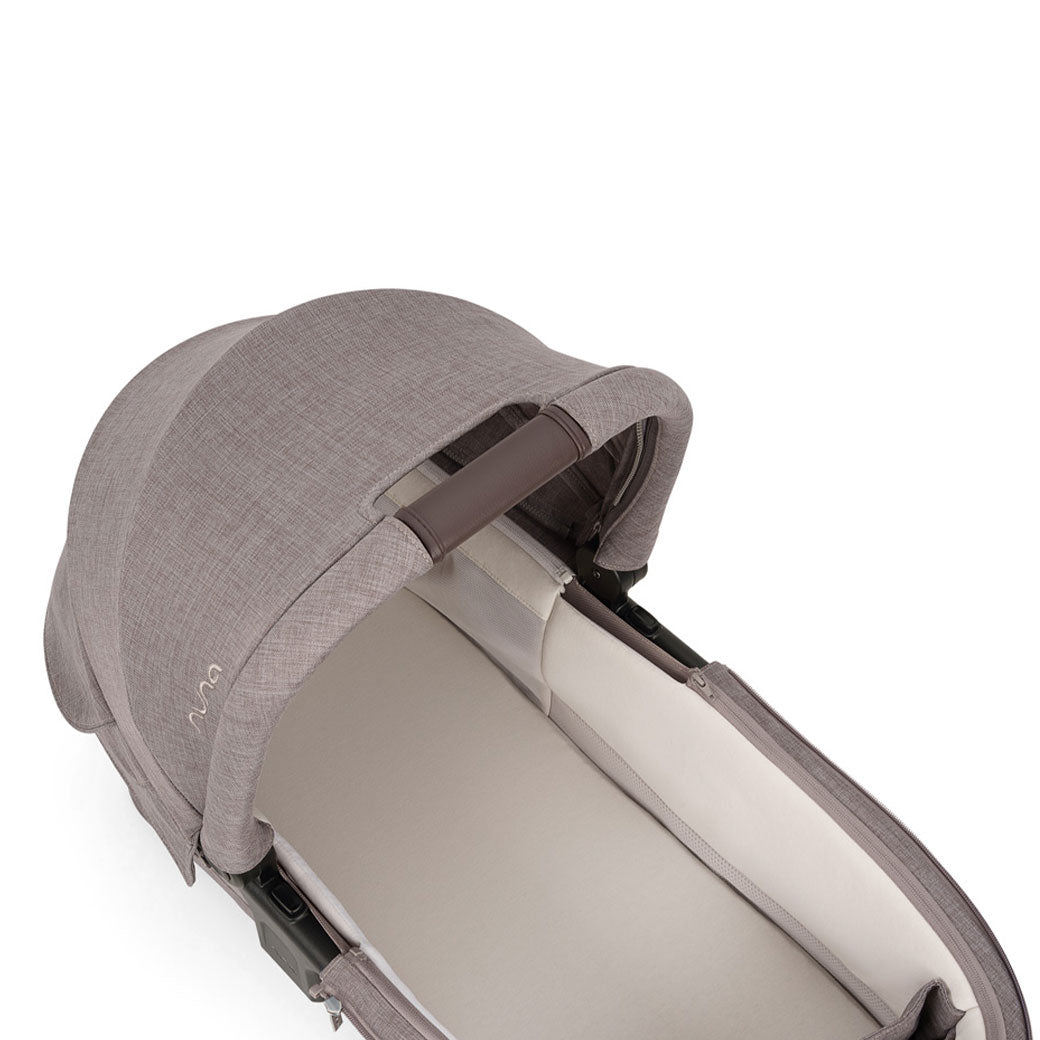 SWIV & TRIV Series Bassinet + Stand