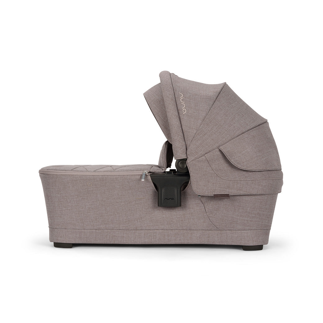 SWIV & TRIV Series Bassinet + Stand