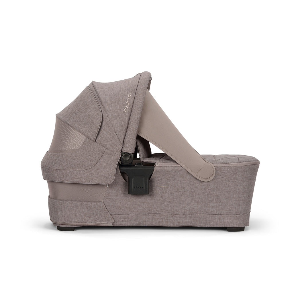 SWIV & TRIV Series Bassinet + Stand