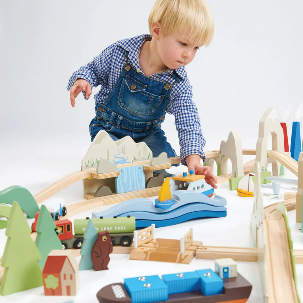 Mountain View Train Set