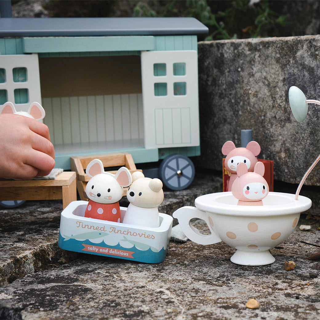 Secret Meadow Shepherds Hut