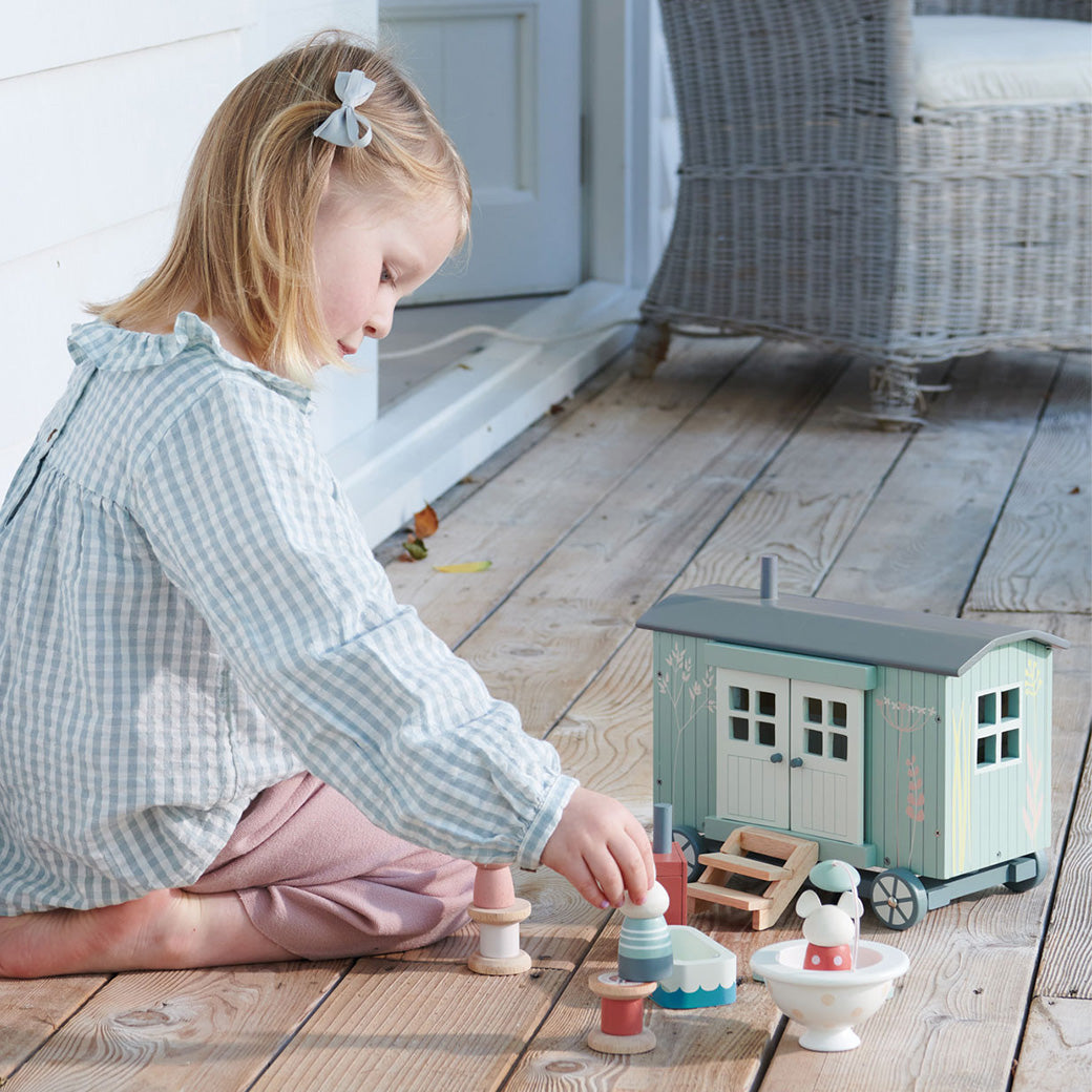 Secret Meadow Shepherds Hut