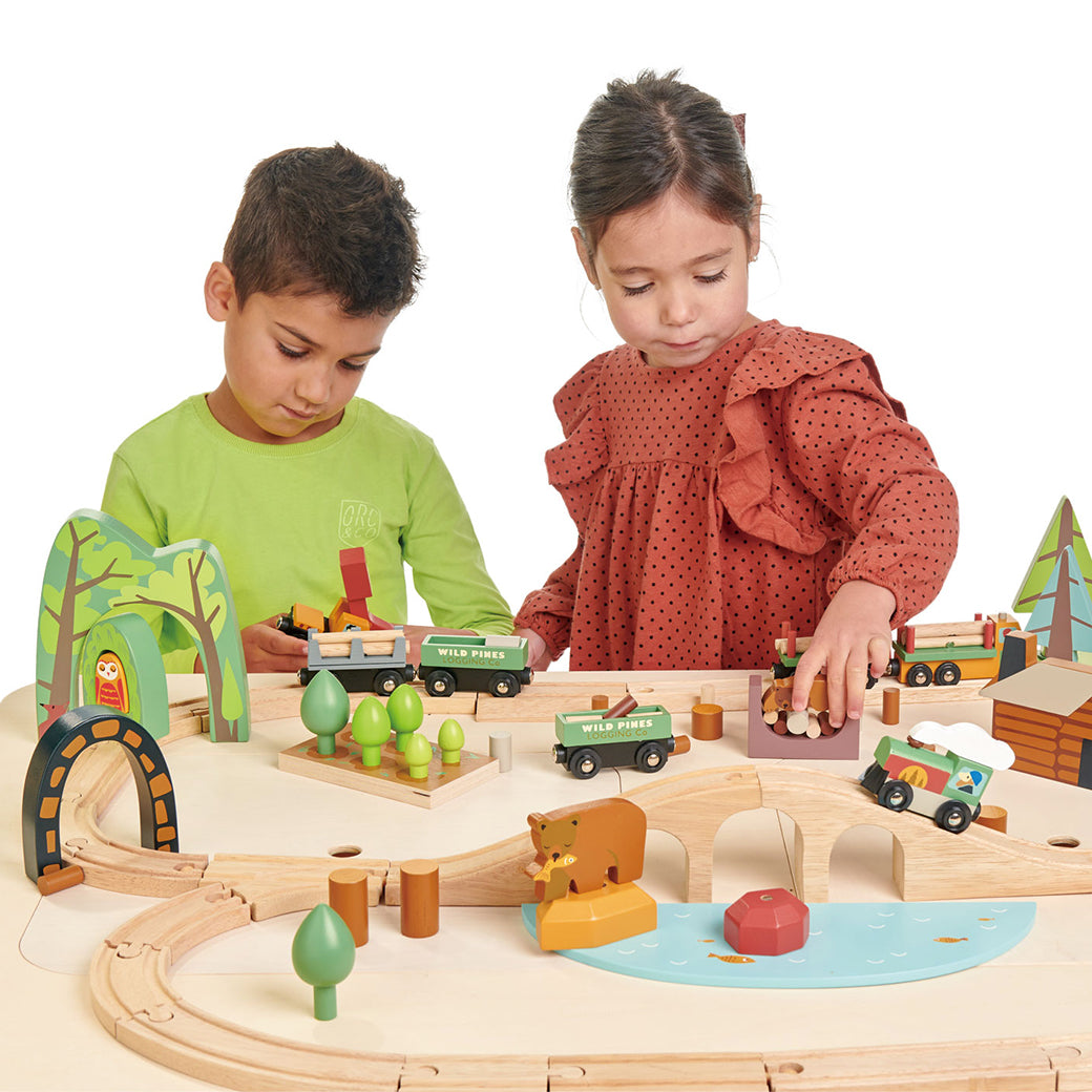 Wild Pines Train Set
