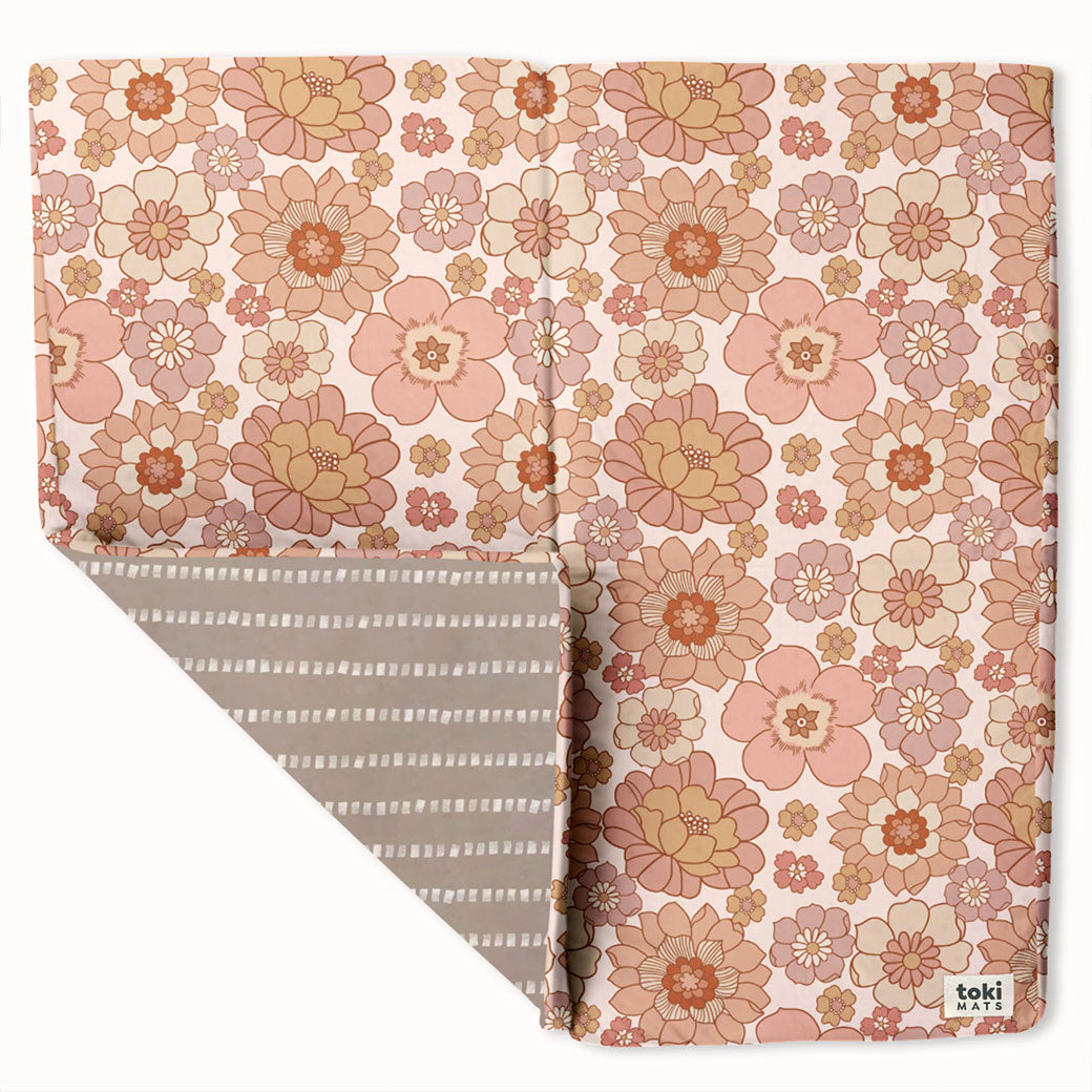 Toki Mats Padded Organic Cotton Play Mat in -- Color_Blooms _ Standard