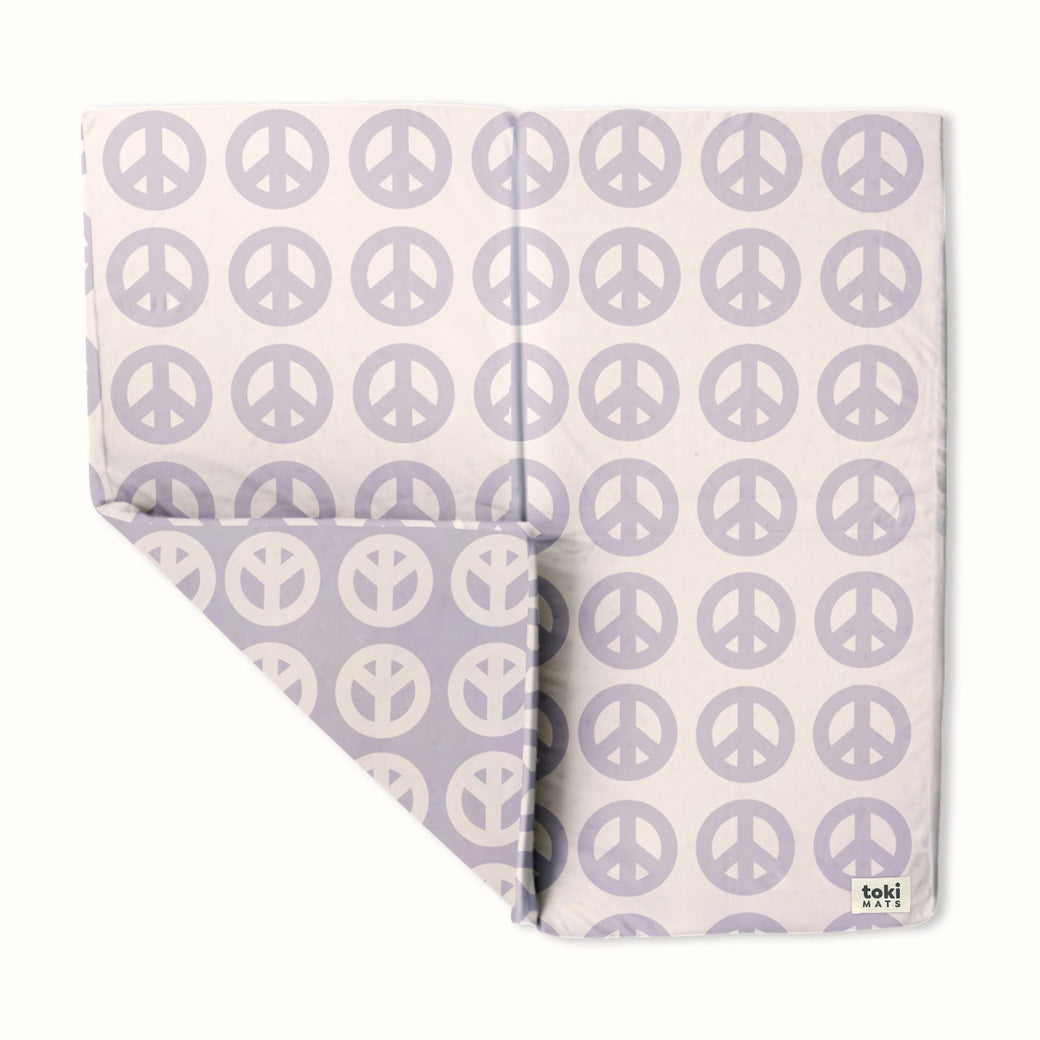 Toki Mats Padded Organic Cotton Play Mat in -- Color_Peace Sign _ Standard