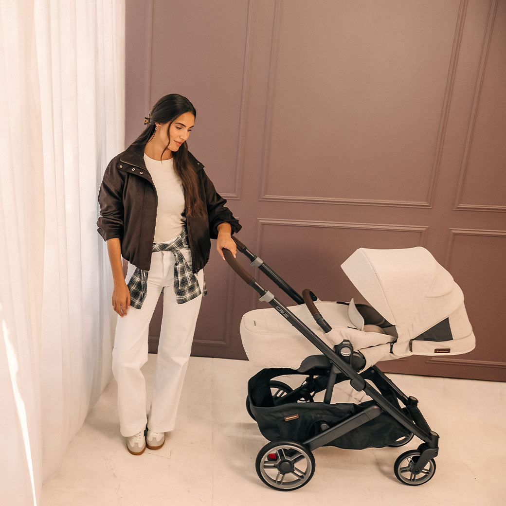 Cruz V3 Stroller