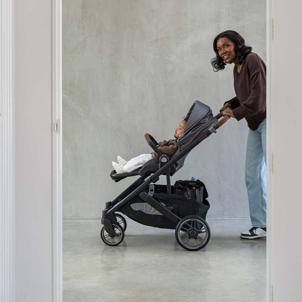 Cruz V3 Stroller + Aria V2 Travel System