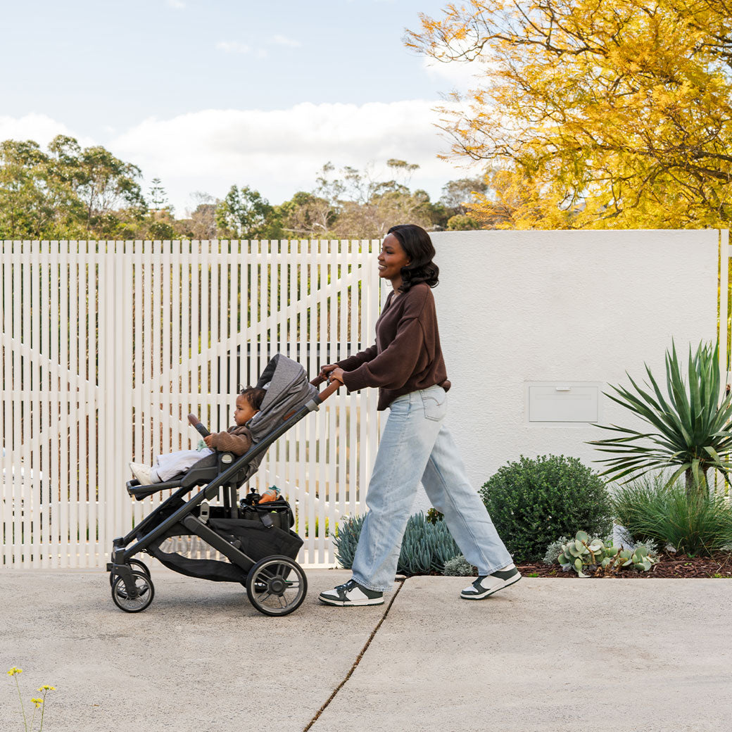 Cruz V3 Stroller + Aria V2 Travel System