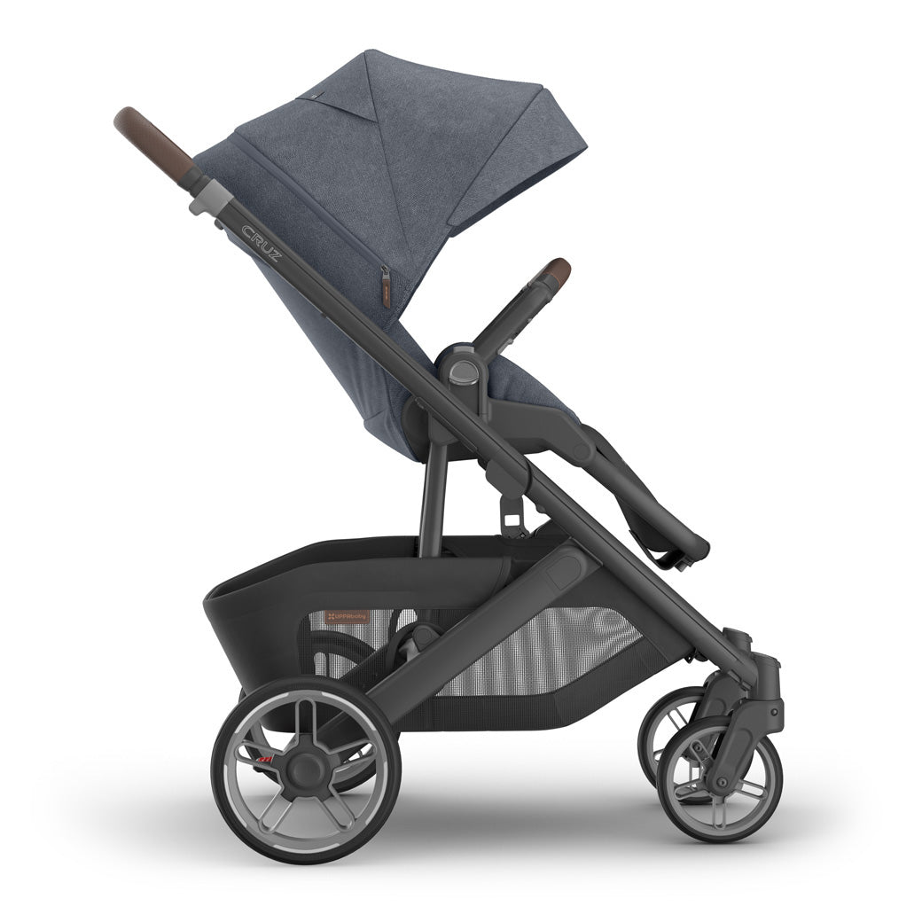 Cruz V3 Stroller