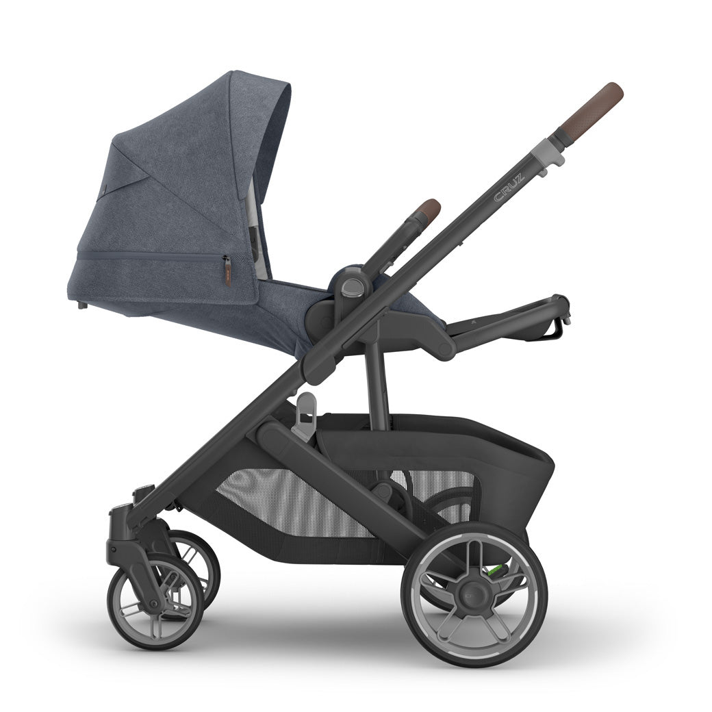 Cruz V3 Stroller
