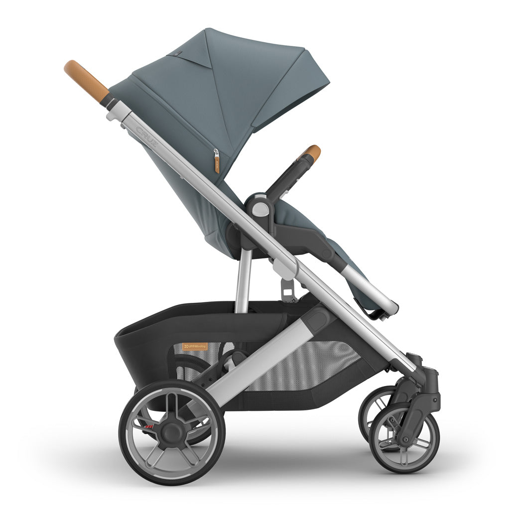 Cruz V3 Stroller