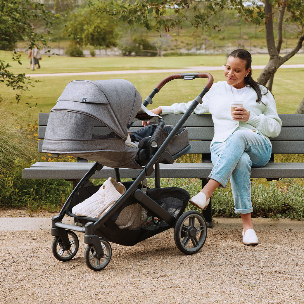 Cruz V3 Stroller