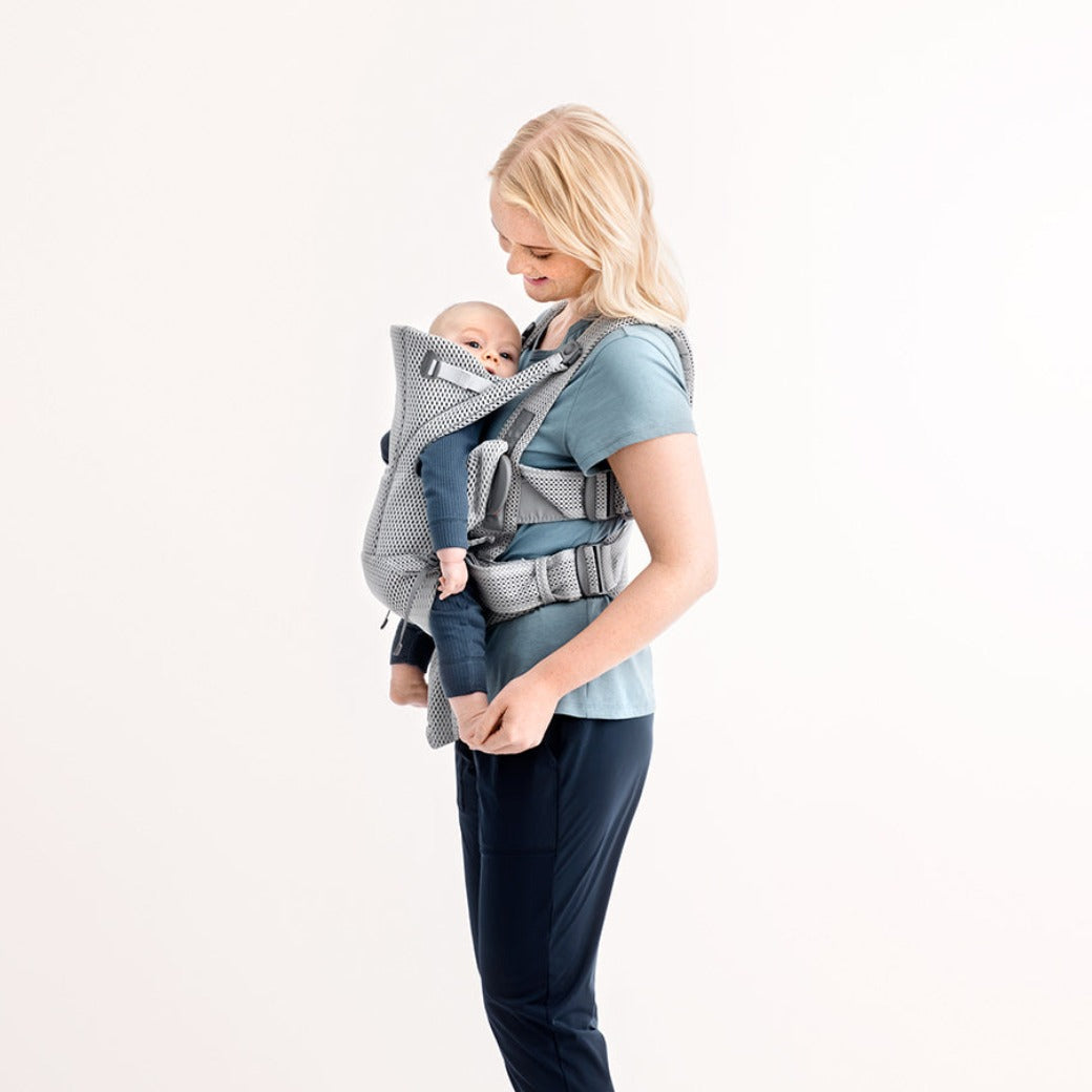 Side view of BABYBJÖRN Baby Carrier Free in -- Color_Gray 3D Mesh