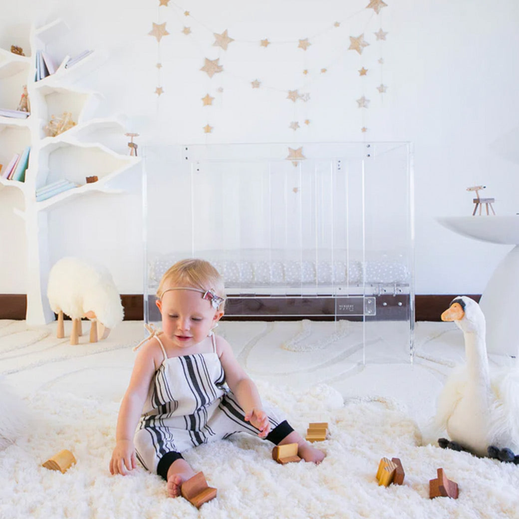 Nursery Works Vetro Mini Crib in clear acrylic -- Color_Default