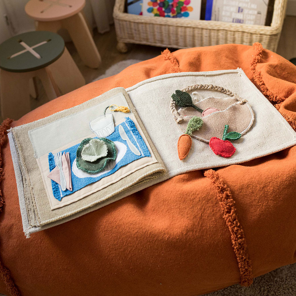 Cool Kids Eat Healthy Textile Book