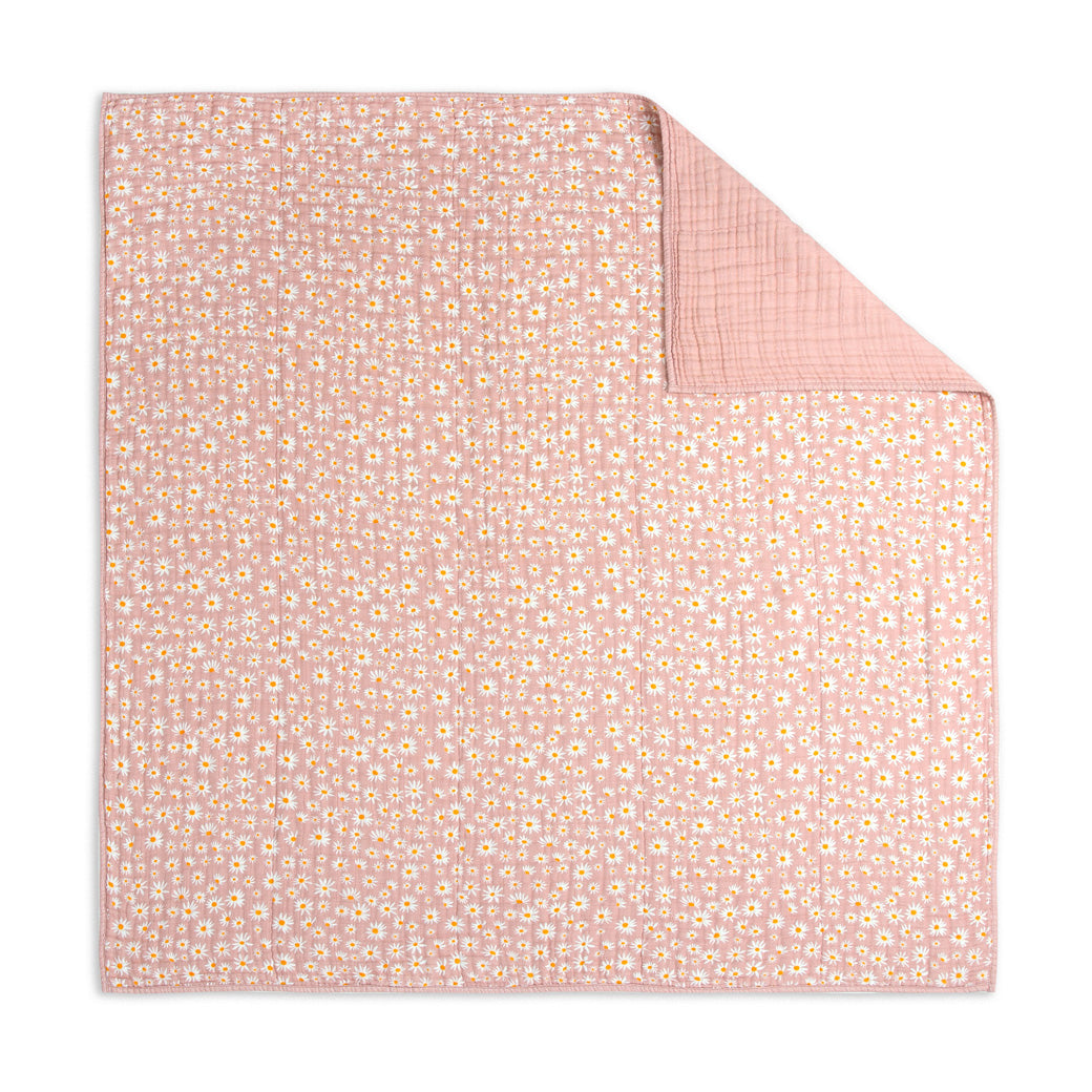 Front side of Babyletto's Quilt In 3-Layer GOTS Certified Organic Muslin Cotton in -- Color_Daisy