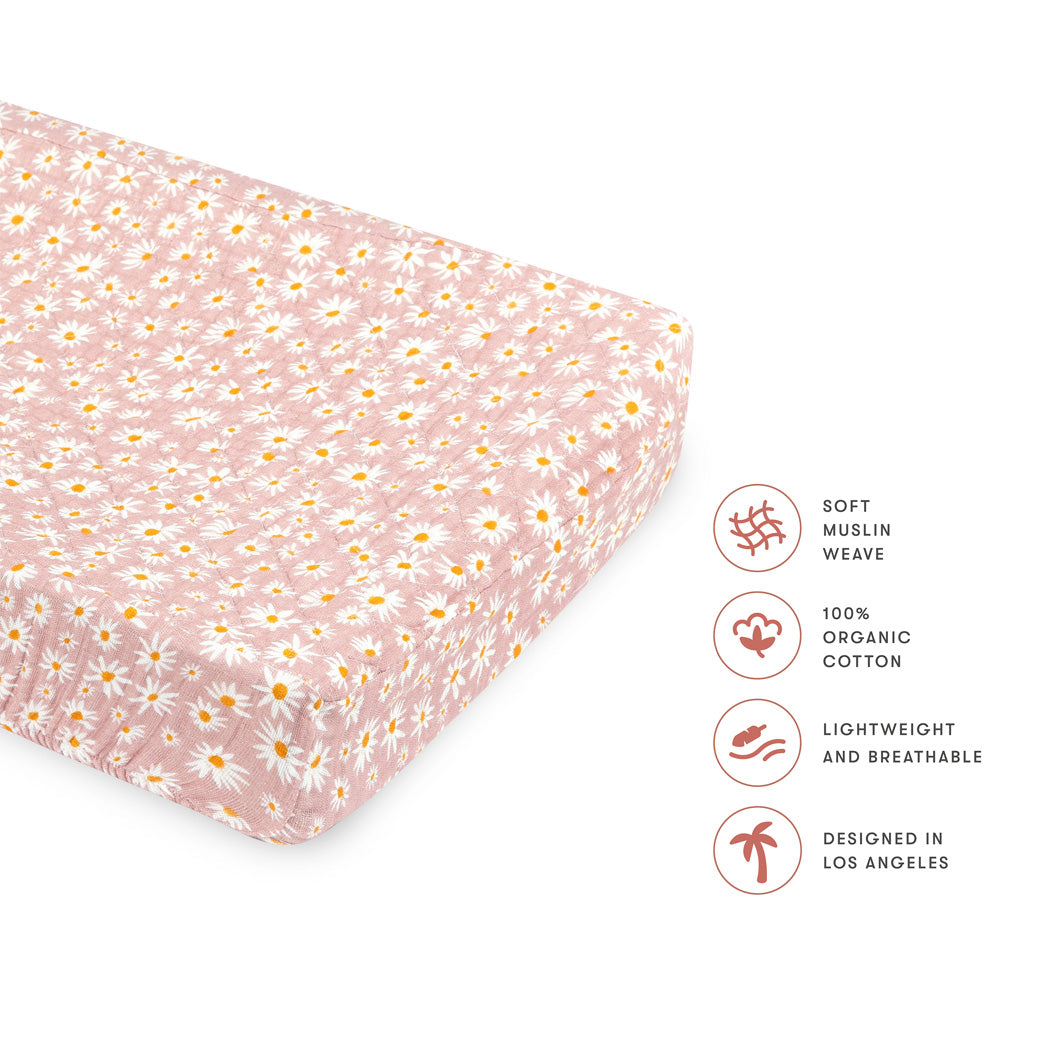 Features of Babyletto Quilted Changing Pad Cover In GOTS Certified Organic Muslin Cotton in -- Color_Daisy