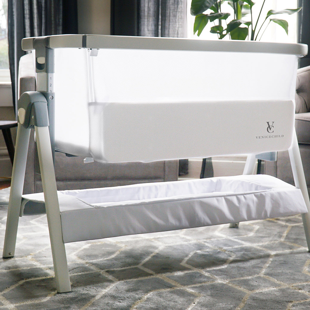 California Dreaming Bedside Bassinet