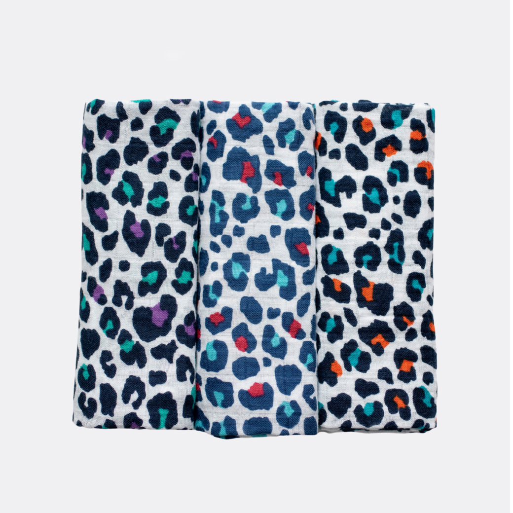The Etta Loves Sensory Muslins (3-pack) in -- Color_Leopard 