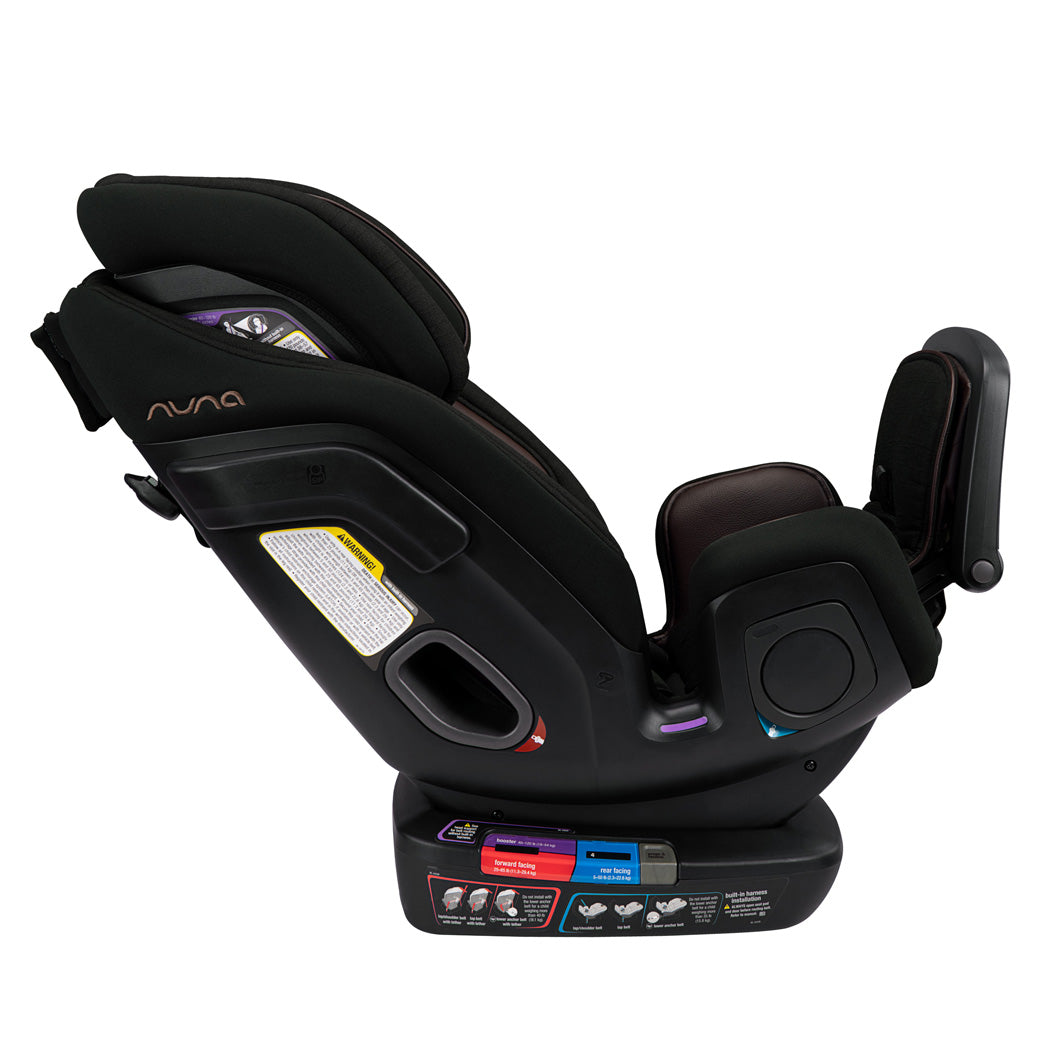 Profile view of Nuna EXEC Car Seat in Color_Riveted