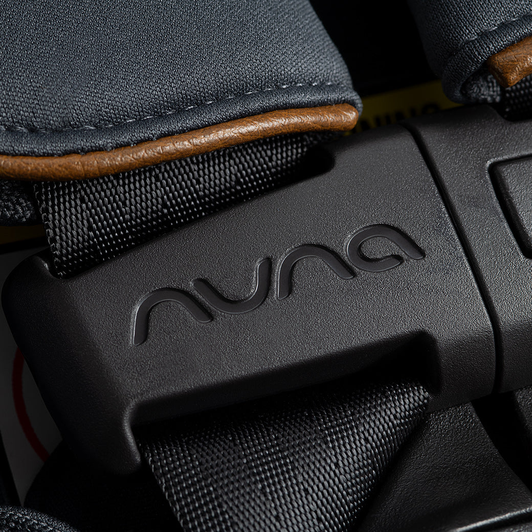 Up close details on Nuna EXEC Car Seat in Color_Ocean