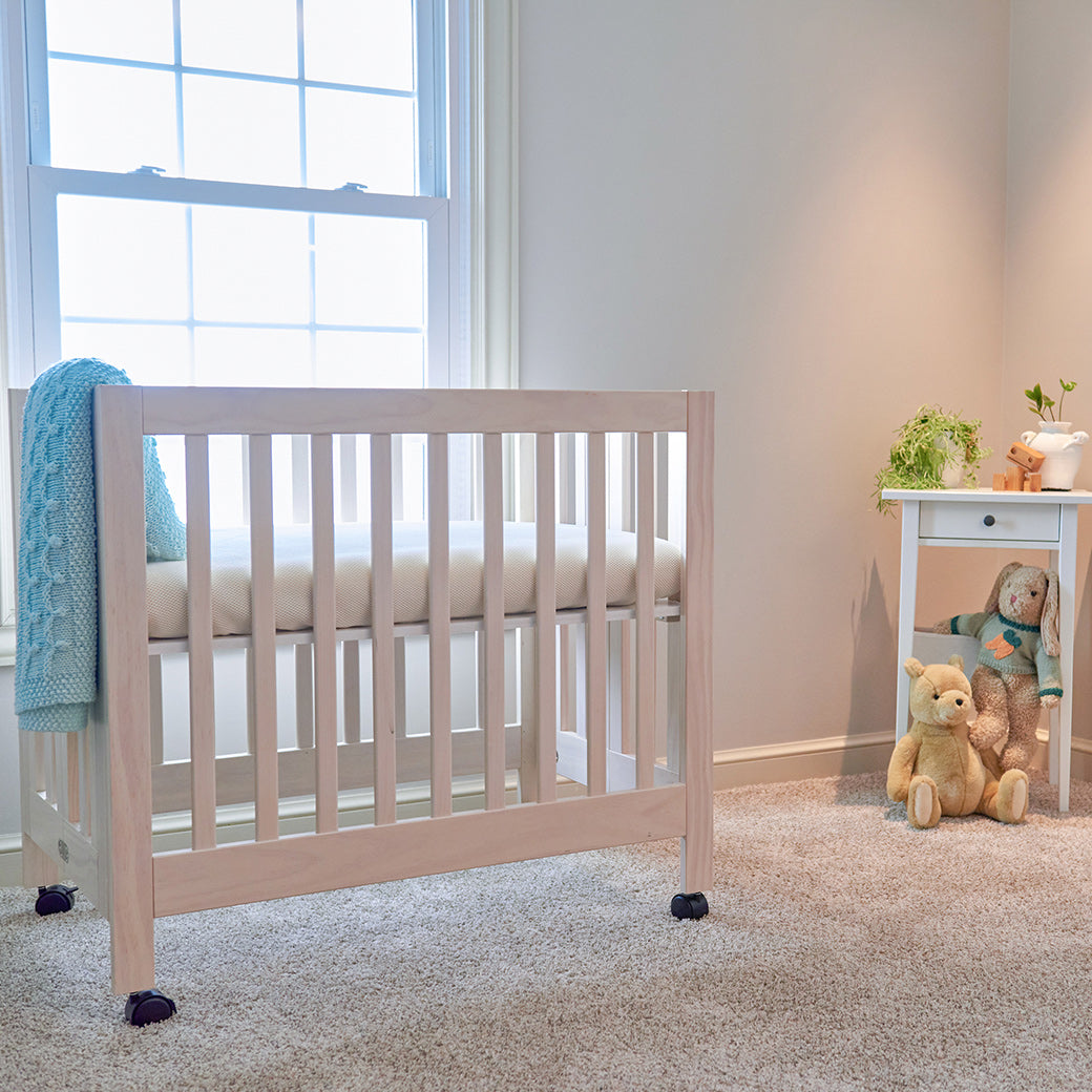 Organic Breathable Mini Crib Mattress
