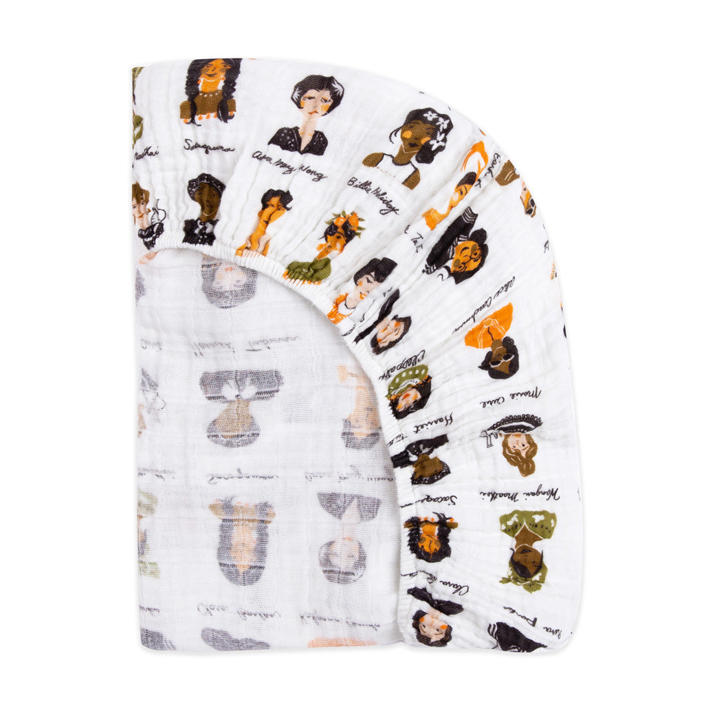 Back of the corner of the Babyletto's Mini Crib Sheet in -- Color_Women In History