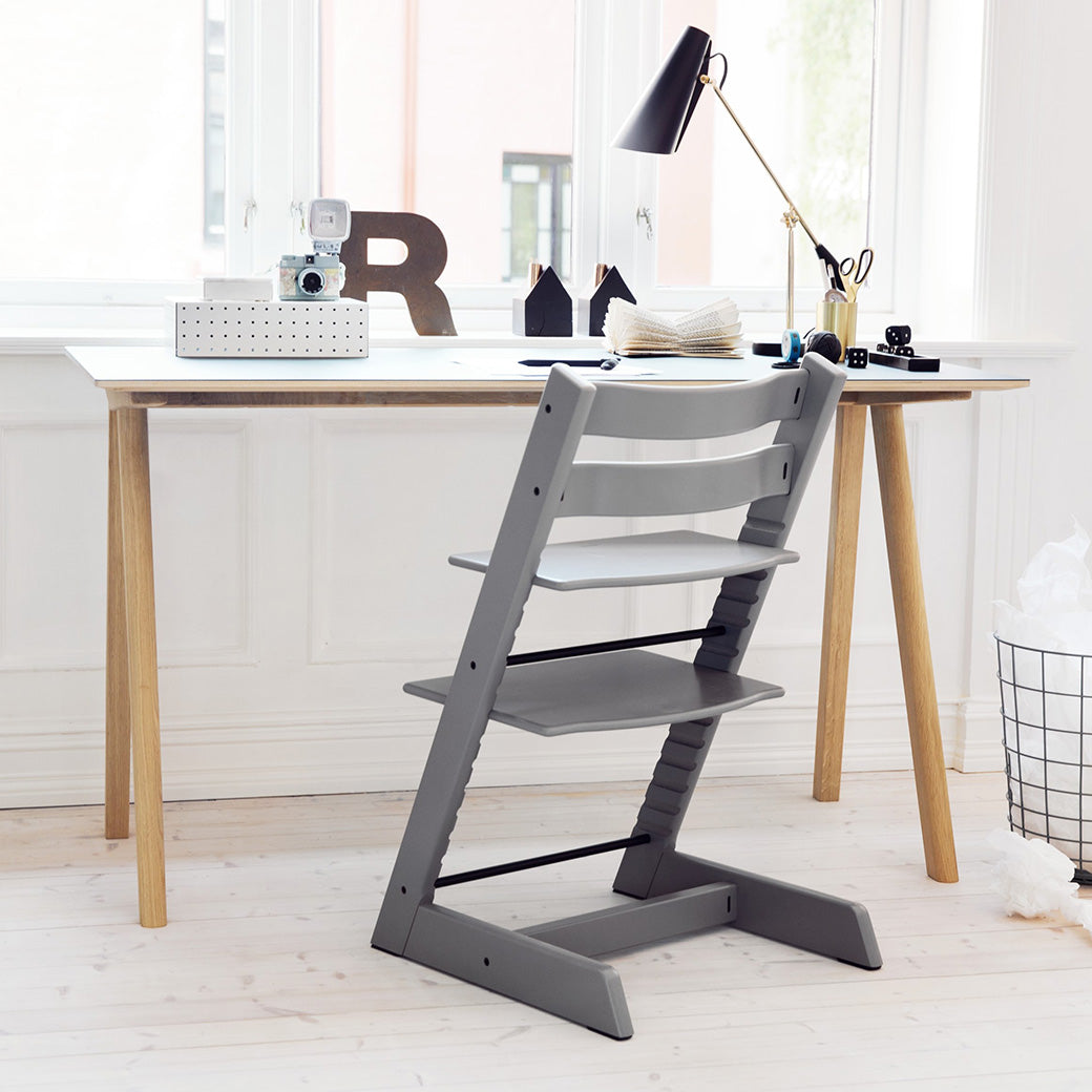 Stokke-Tripp-Trapp-High-Chair-in--Color_Storm Grey