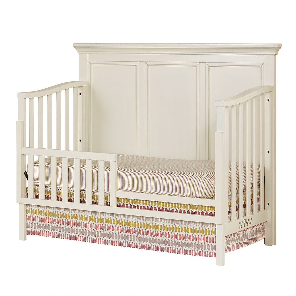 Westwood Design Hanley Toddler Rail used on the Hanley Convertible Crib in -- Color_Chalk