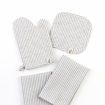 Milton & Goose Play Oven Mitt Set with tea towel set  in -- Color_Gray
