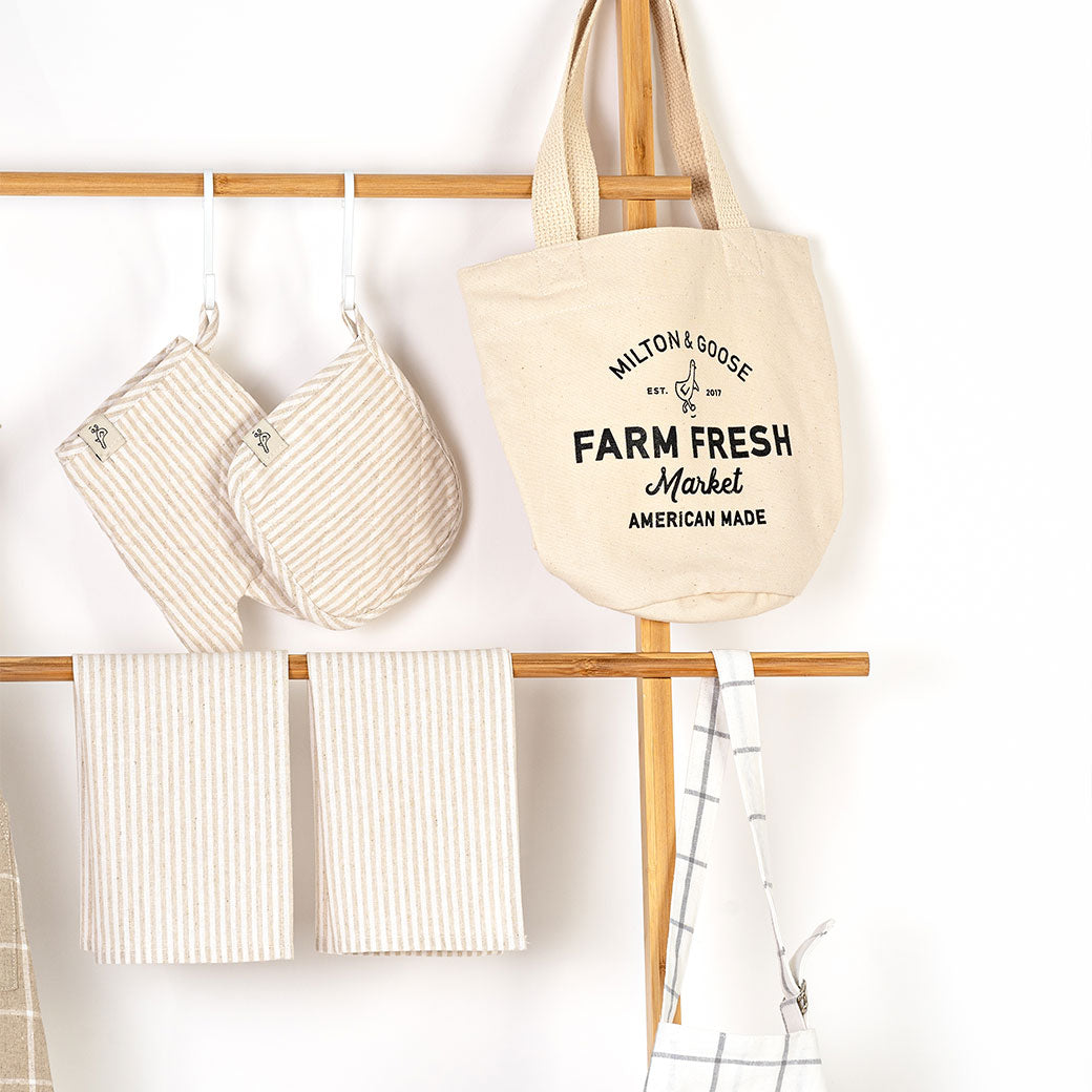 Milton & Goose Market Tote on a hanger with tea towels and oven mitt set  in -- Color_Cream