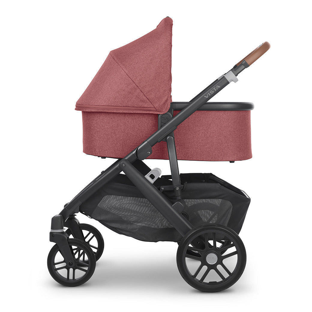 The side view of the bassinet on the vista v2 stroller frame -- Color_Lucy